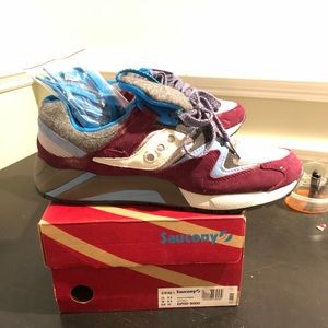 Saucony Grid 9000 shoes
